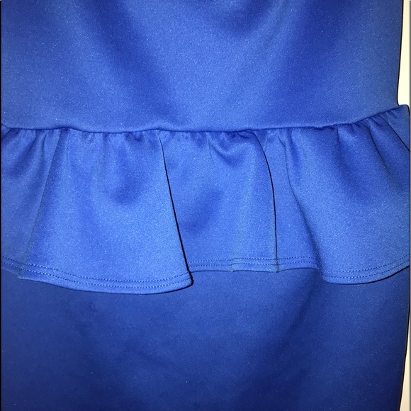 Dress - Picture 4 of 7